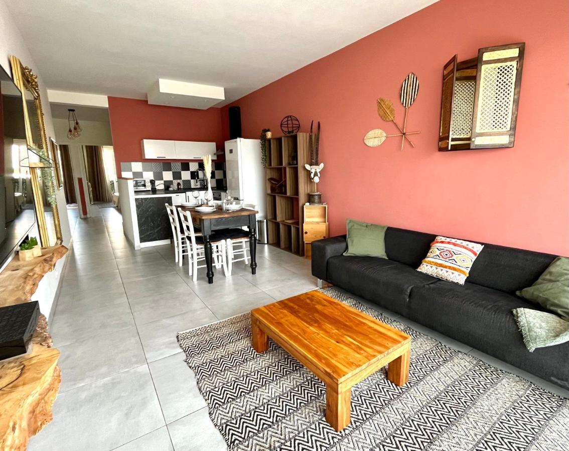 2 Bedrooms - Sea View Apartment Nizza Esterno foto