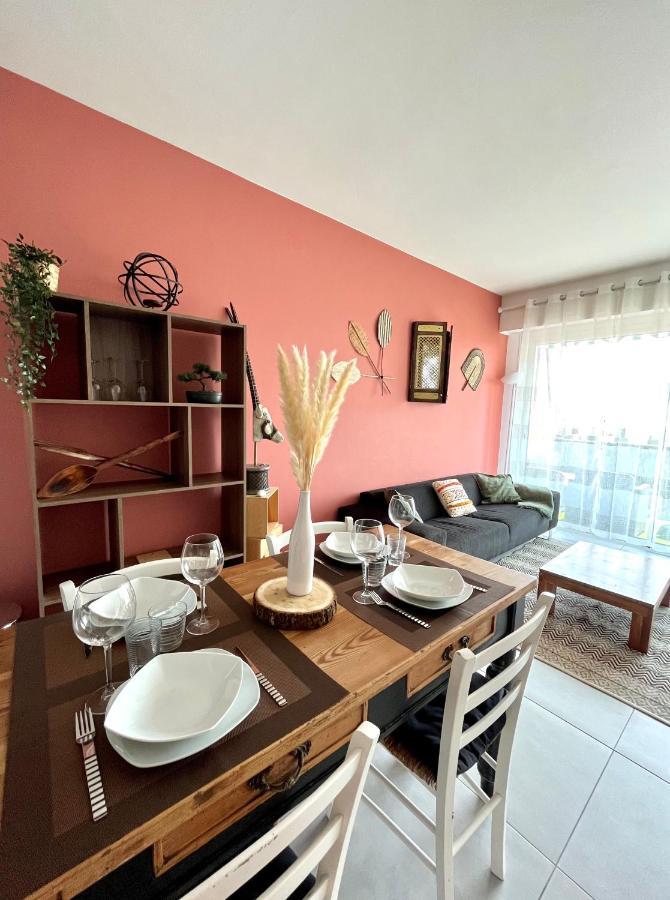 2 Bedrooms - Sea View Apartment Nizza Esterno foto